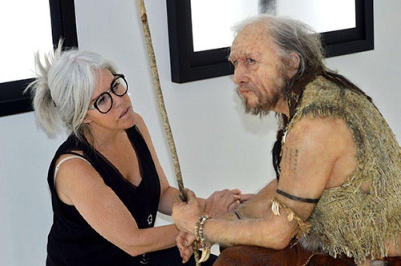 Elisabeth Daynes silikon model üretti 