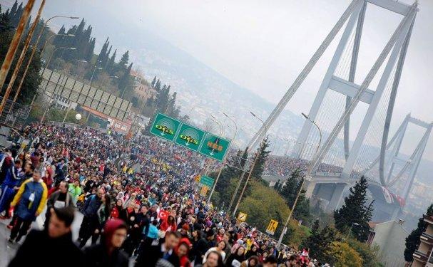 36. Vodafone İstanbul Maratonu'ndan ilginç kareler