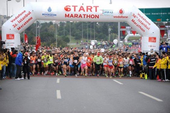 36. Vodafone İstanbul Maratonu'ndan ilginç kareler
