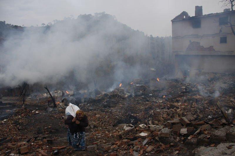 Çorum'da çıkan yangında 29 ev kül oldu