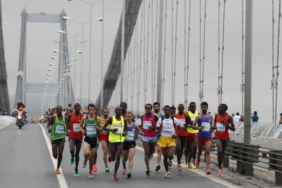 36. Vodafone İstanbul Maratonu'ndan ilginç kareler