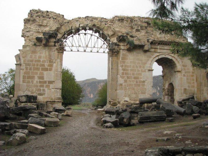 Türkiye'nin ikinci Efes'i Anavarza Antik Kent 