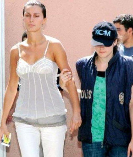 Yolu cezaevinden geçen ünlüler 