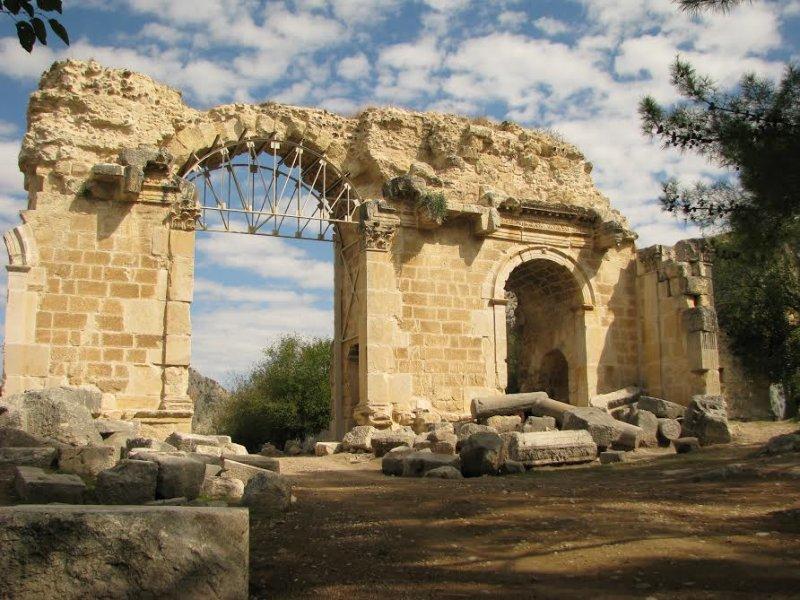 Türkiye'nin ikinci Efes'i Anavarza Antik Kent 