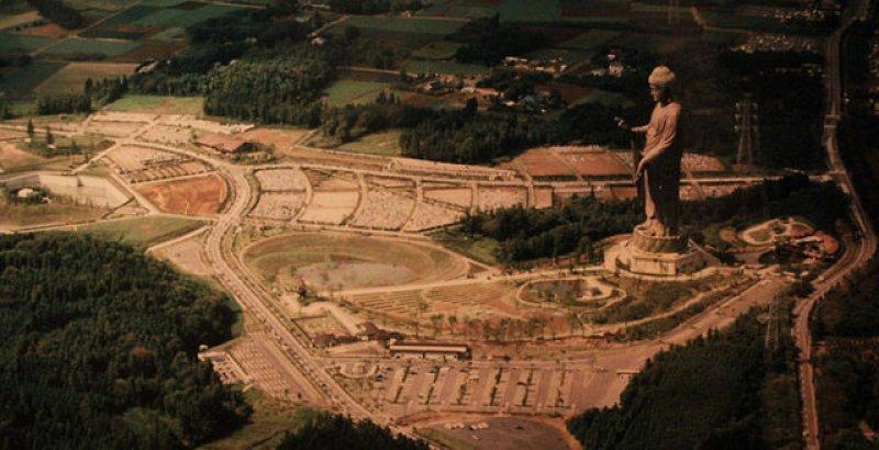 Dev heykellerin görünmeyen yüzü 