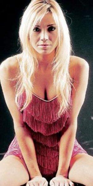 Yarışmaların değişmeyen sunucusu Öykü Serter