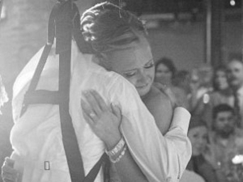 Belden aşağısı felç olan damattan geline güzel sürpriz