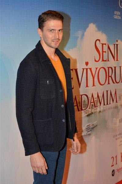 Seni Seviyorum Adamım Filmin  gala gecesi yapıldı 