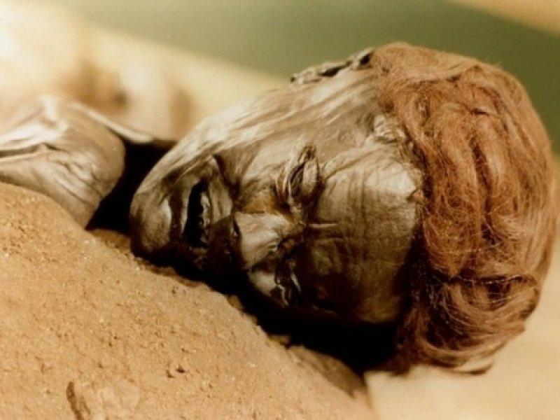 Çin'de 300 yıllık mumya bulundu