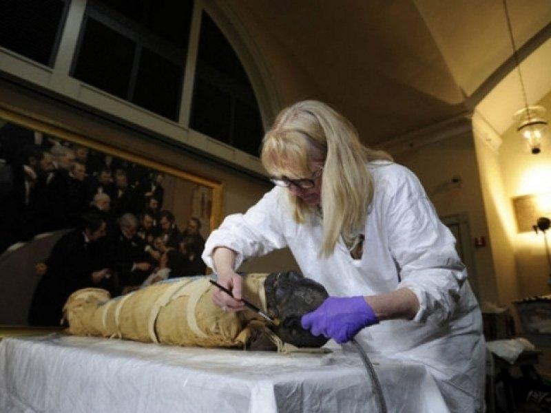 Çin'de 300 yıllık mumya bulundu