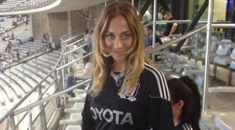 Itır Esen'in yıllara meydan okuyan güzelliği 