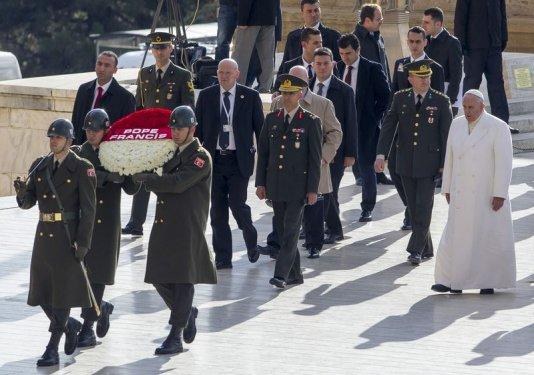 Papa Franciscus Türkiye'de - Resim 28