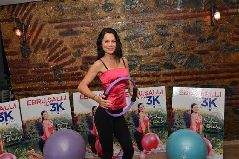 Ünlü manken Ebru Şallı'dan 3K tüyoları