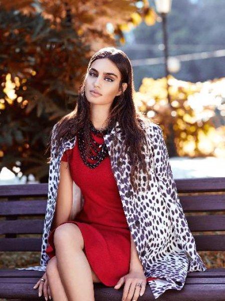 Türkiye güzeli Amine Gülşe ilk 20'ye girdi