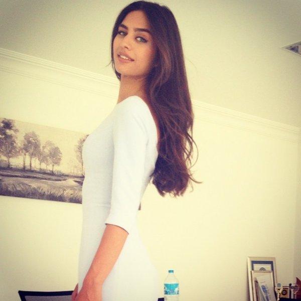 Türkiye güzeli Amine Gülşe ilk 20'ye girdi