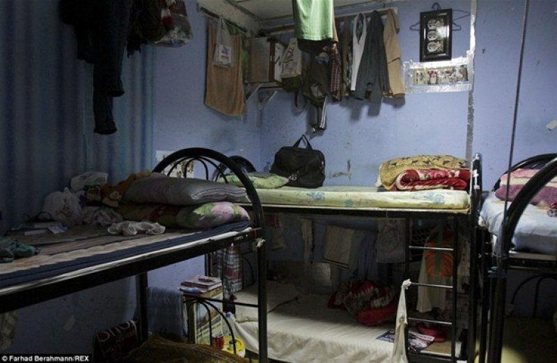 Lüks ve ihtişam içindeki Dubai'nin bilinmeyen yüzü