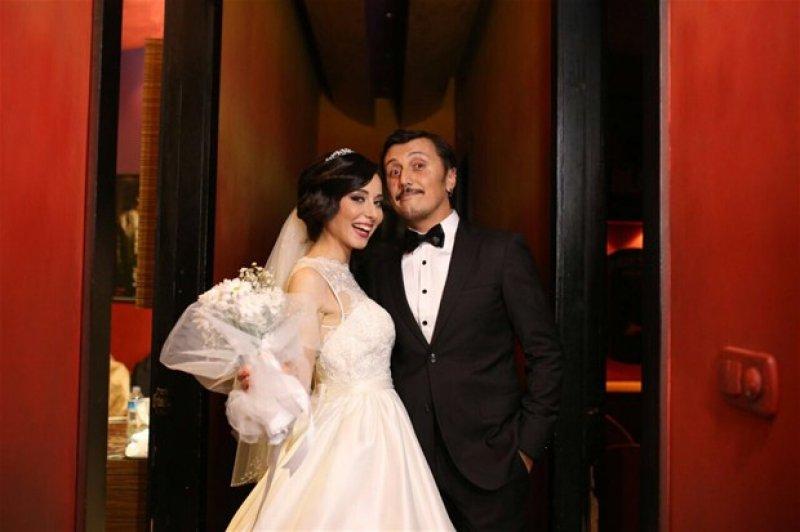 Güldür Güldür oyuncusu Ayşegül Akdemir evlendi