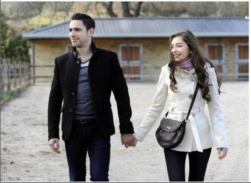 Kadir Doğulu ile Neslihan Atagül magazincilere sinirlendi