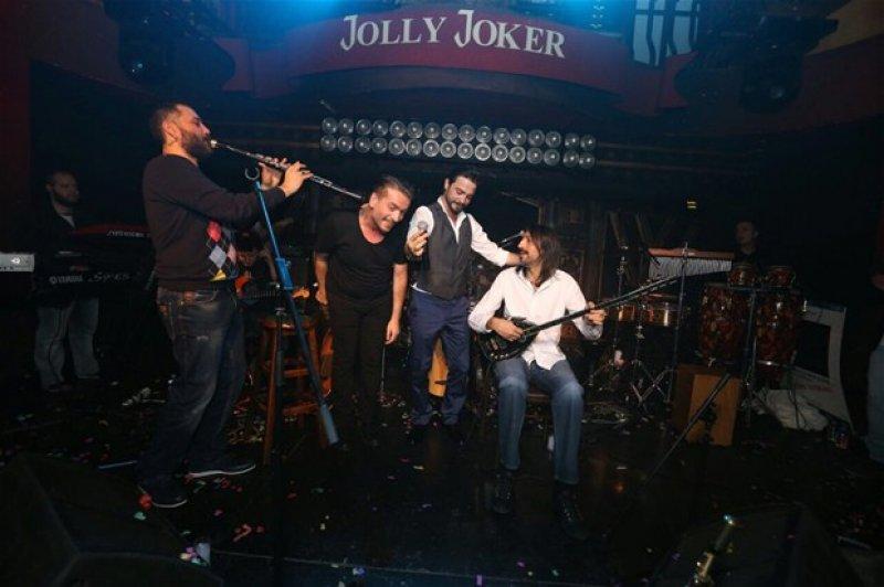 Güldür Güldür oyuncusu Ayşegül Akdemir evlendi