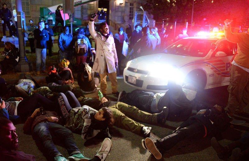 Polise takipsizlik kararı ABD'lileri sokağa döktü