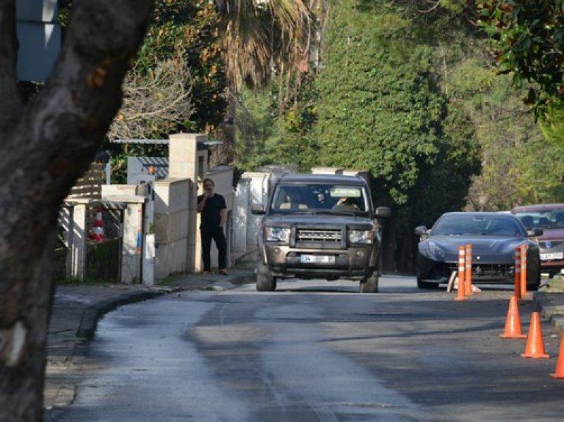 Cem Yılmaz yeni aşkı Ayşe Hatun Önal ile görüntülendi