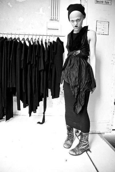 Dünyanın en sıradışı mankeni Melanie Gaydos 