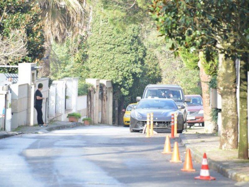 Cem Yılmaz yeni aşkı Ayşe Hatun Önal ile görüntülendi