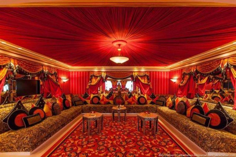 7 Yıldızlı Burj Al Arab'ın içini gören hayran kalıyor 