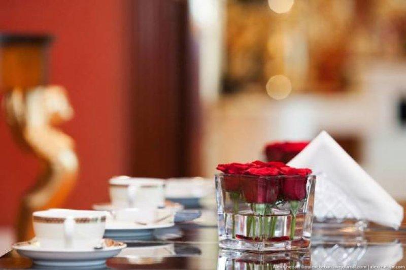 7 Yıldızlı Burj Al Arab'ın içini gören hayran kalıyor 