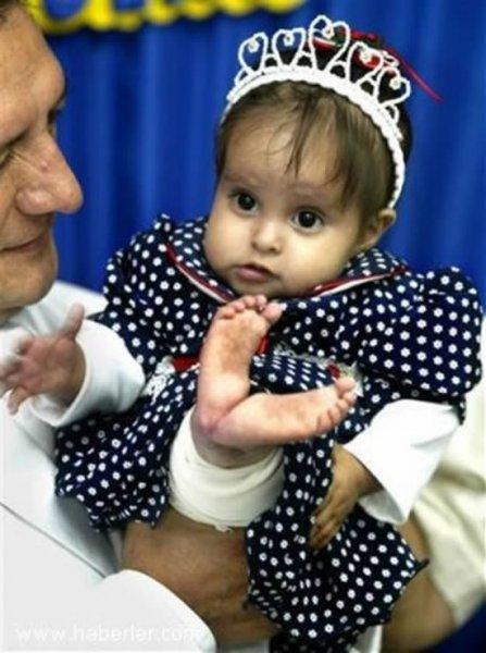 Küçük Denizkızı Milagros Cerron 10 yaşında 