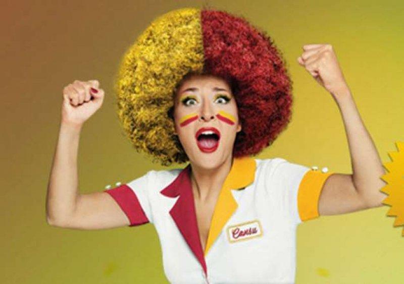 Bakın ünlüler hangi  takımı tutuyor 