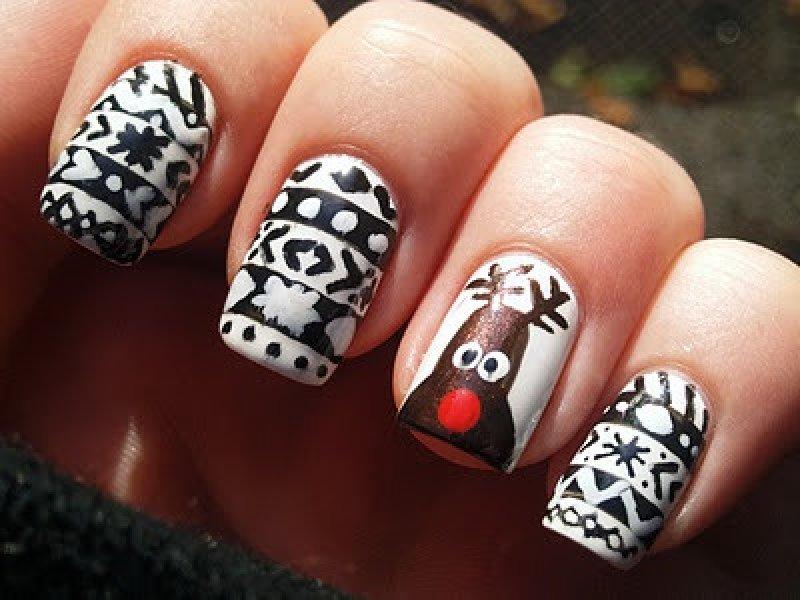 Yılbaşı için en çılgın oje modelleri