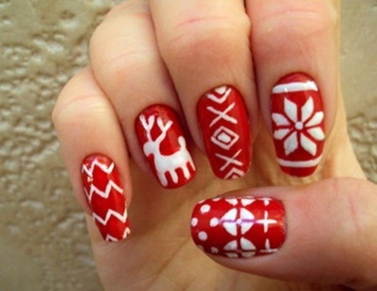 Yılbaşı için en çılgın oje modelleri