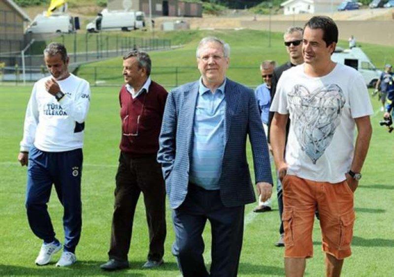 Bakın ünlüler hangi  takımı tutuyor 