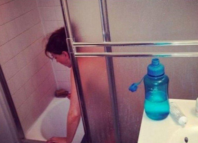 Ruth Iorio evinde gerçekleştirdiği doğumu sosyal medyadan yayınladı