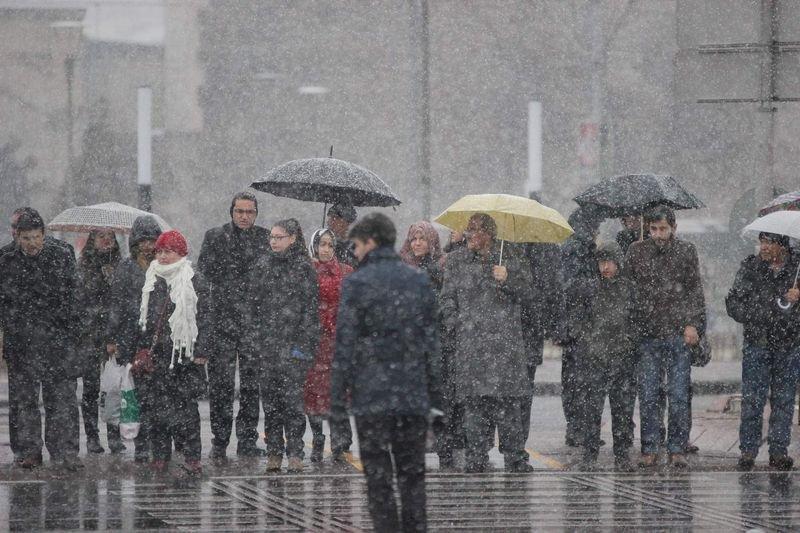 Bazı illerde kar yağışı etkili oldu