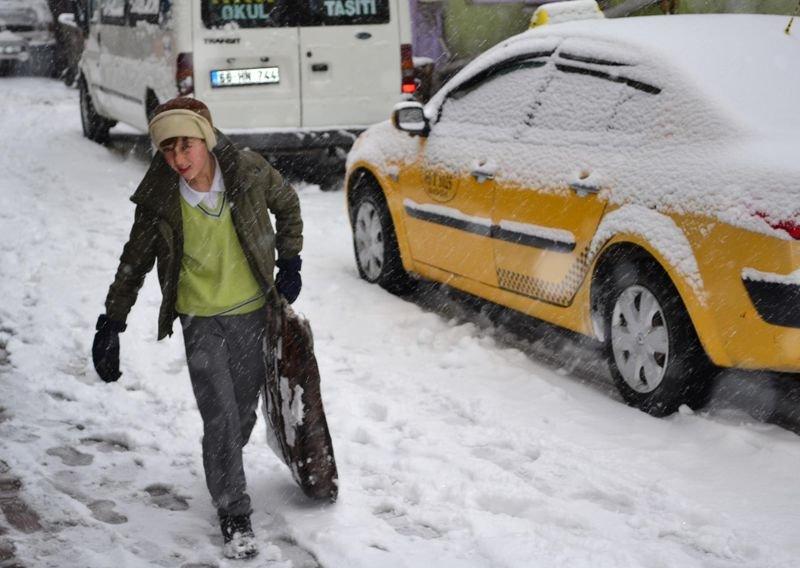 Bazı illerde kar yağışı etkili oldu