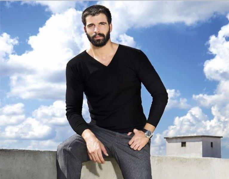 Ünlü isimlerin  şaşırtan boyları 