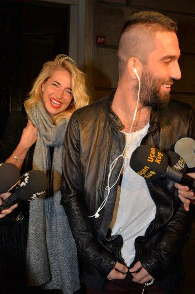 Arda Turan ile Burcu Esmersoy Nişantaşı'nda görüntülendi