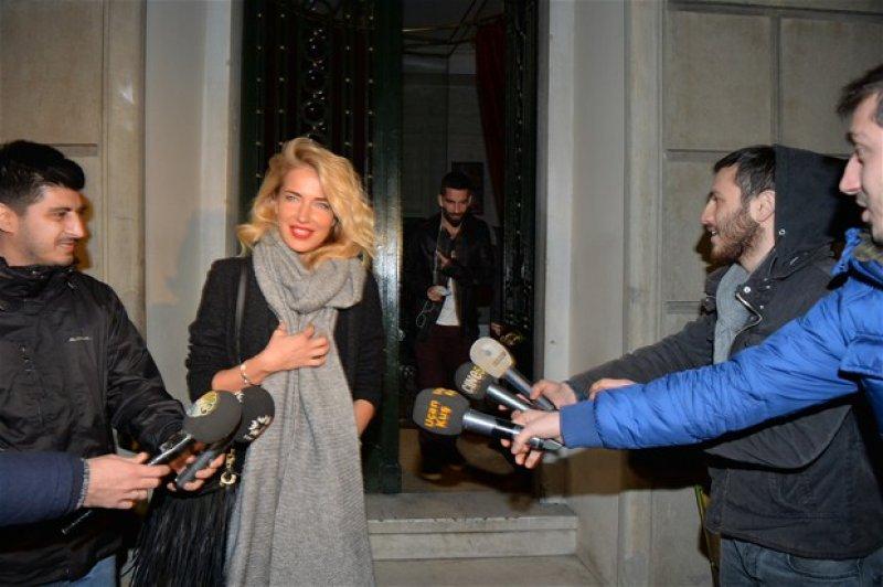 Arda Turan ile Burcu Esmersoy Nişantaşı'nda görüntülendi