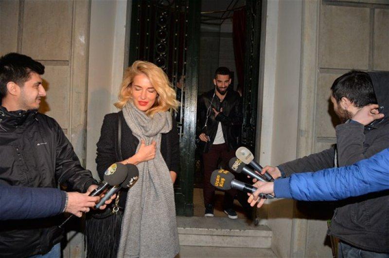 Arda Turan ile Burcu Esmersoy Nişantaşı'nda görüntülendi