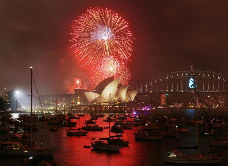 Avustralya yeni yıla girdi 