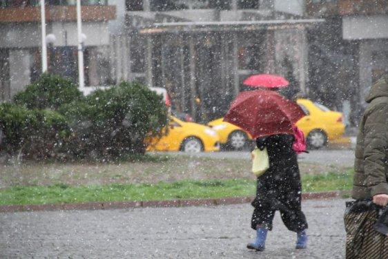 İstanbul'da kar yağışı etkili oldu - Resim 48