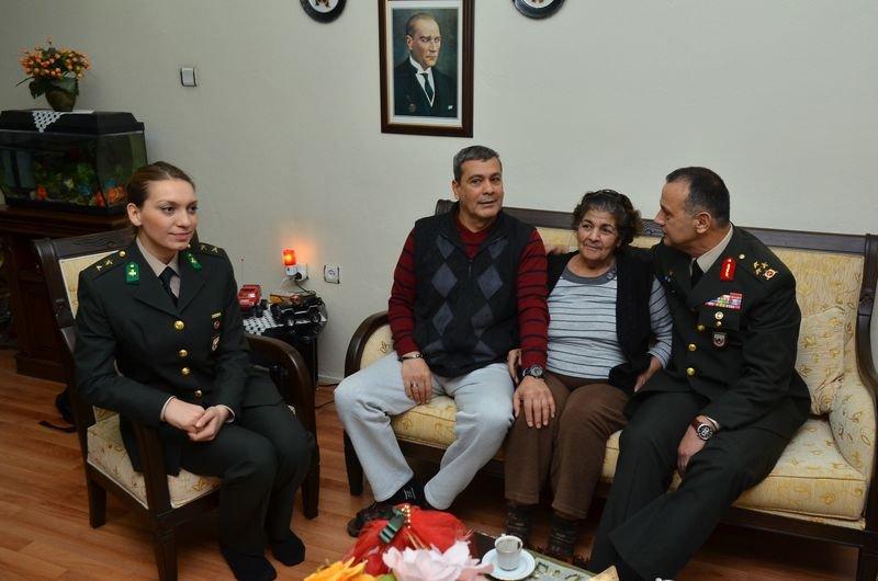 Korgeneral İyidil'den şehit ailelerine yeni yıl ziyareti