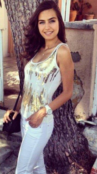 Amine Gülşe: Sette aşk yaşamam