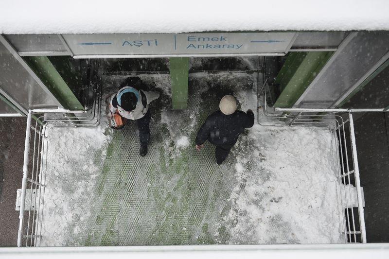 Ankara'da yoğun kar yağışı 