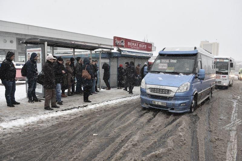 Ankara'da yoğun kar yağışı 