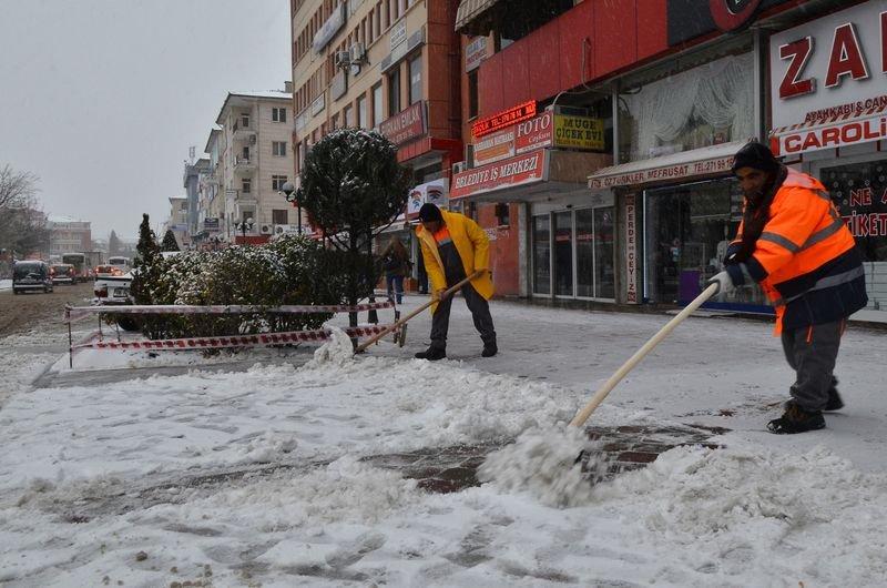 Ankara'da yoğun kar yağışı 