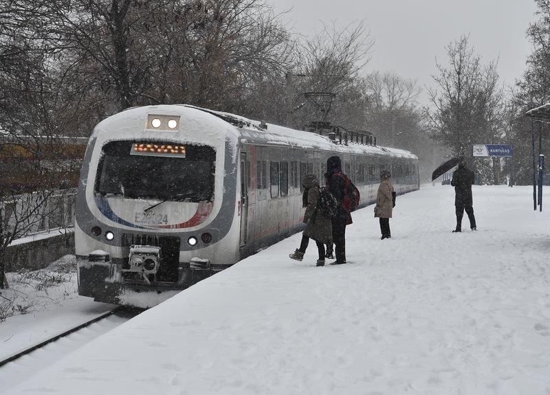 Ankara'da yoğun kar yağışı 