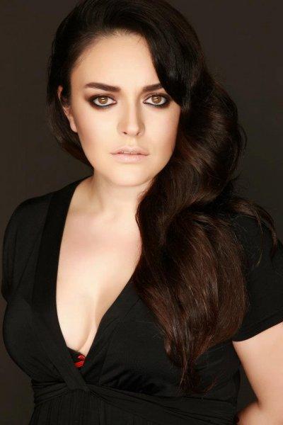 Ezgi Mola'nın reklam ücreti dudak uçuklattı